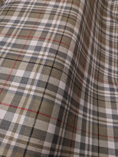Nice and Accurate Handwoven Tartan Fabric